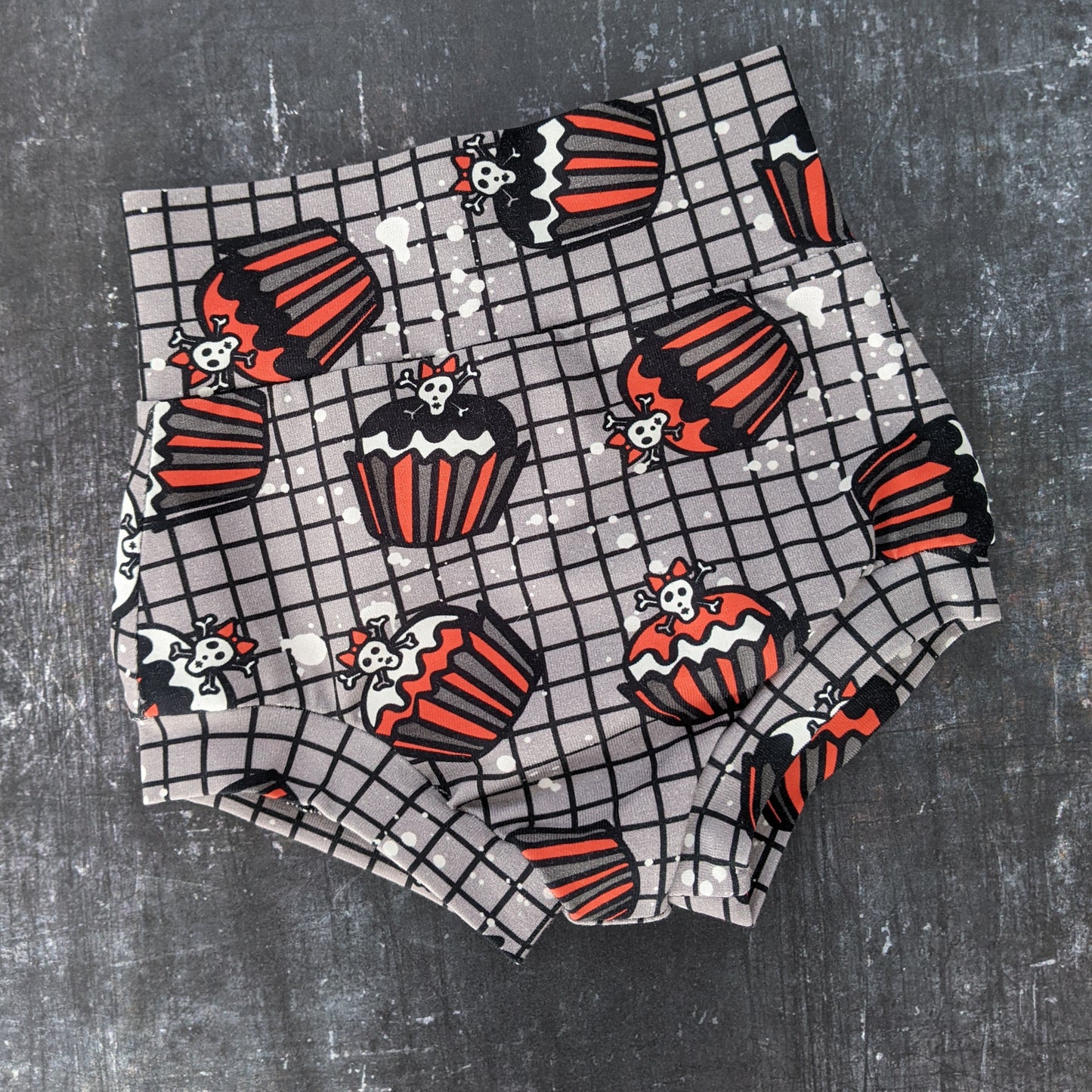 Premade 0-3m - Cupcake Skelly Bummies
